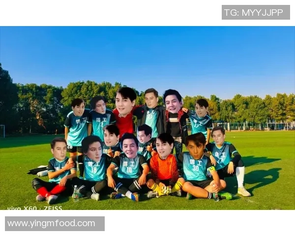 吴彦祖与足球明星的精彩瞬间回顾及照片分享